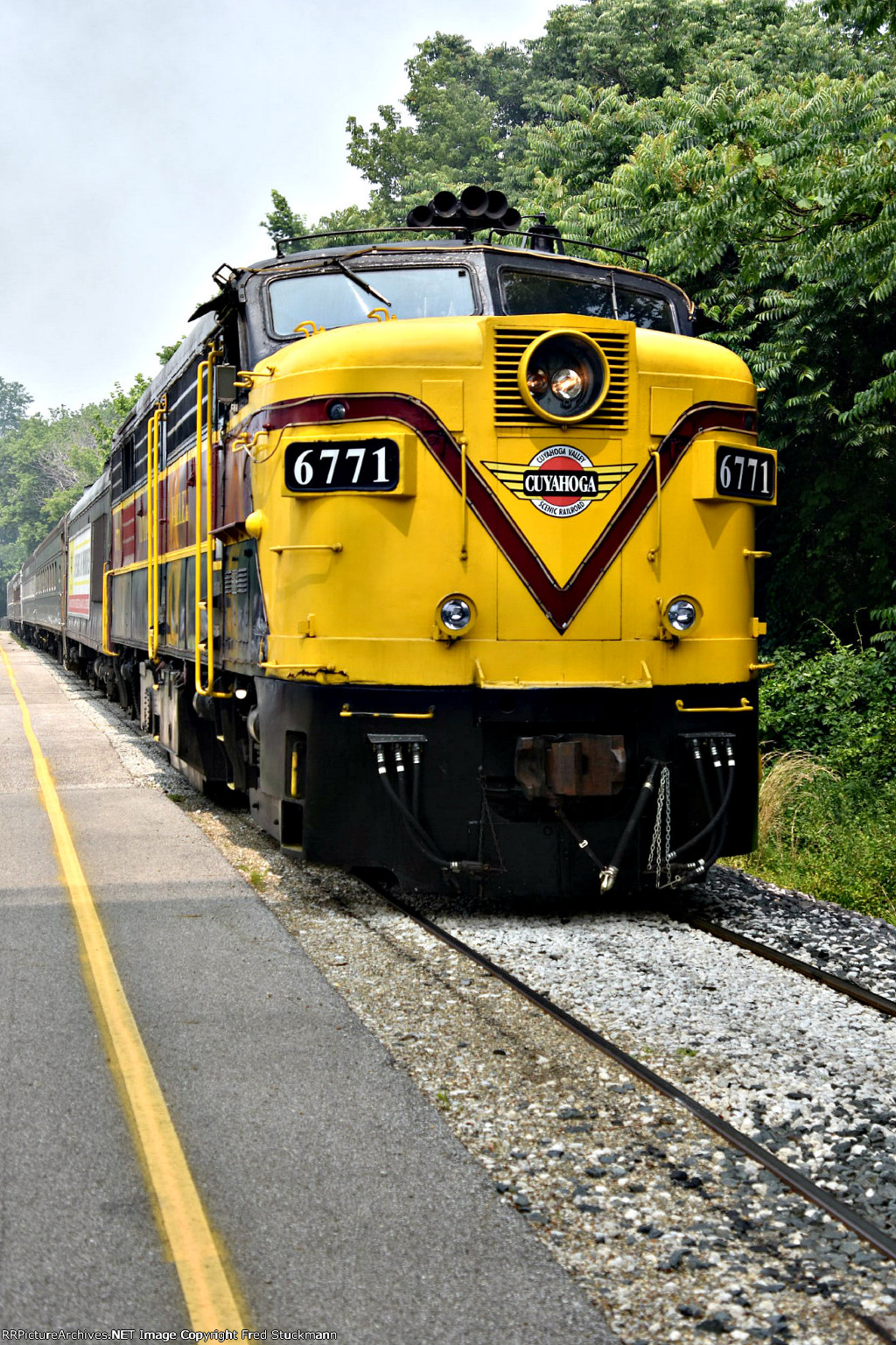 CVSR 6771 pulls into Northside Station.